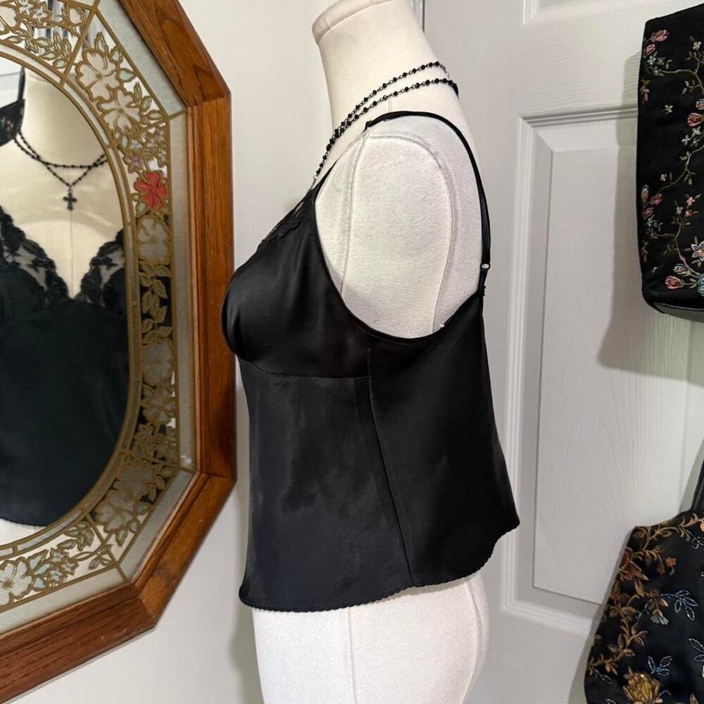 VTG Y2K Victoria's Secret Black Satin Floral Lace Trim Cropped Mini Cami Top M - Picture 4 of 8